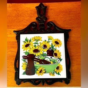 Vintage Tile Cast Iron stove Trivet Sunflowers Floral Salad Pepper Cottage Core